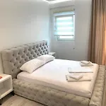 Delfin شقة ساراندا