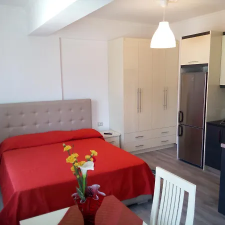 Delfin * Σαράντα